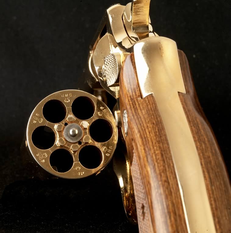 deactivated_gold_smith_and_wesson
