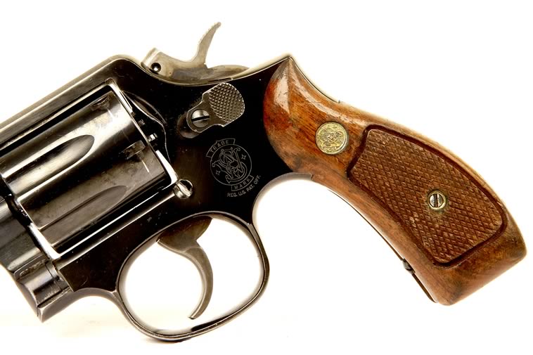 deactivated_smith_and_wesson_357_magnum