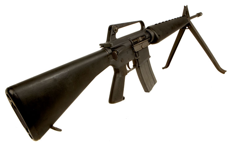 Deactivated Colt M16A1 Assault Rifle (Vietnam Era) .