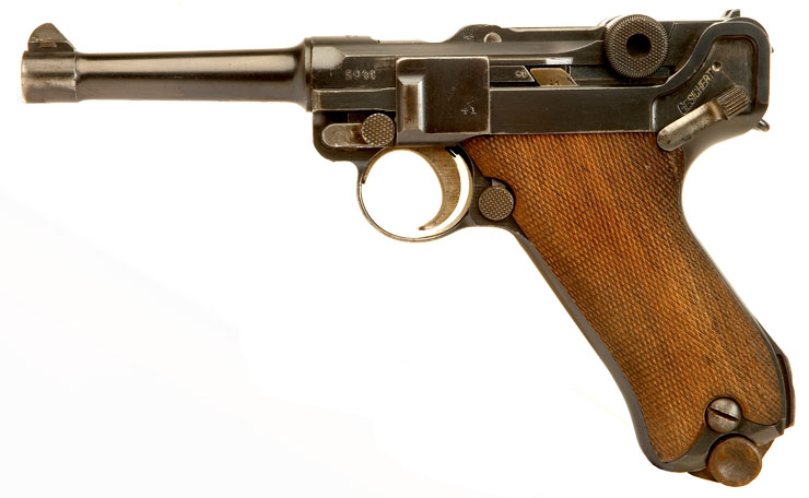 Deactivated WWI German PO8 Luger with Rig