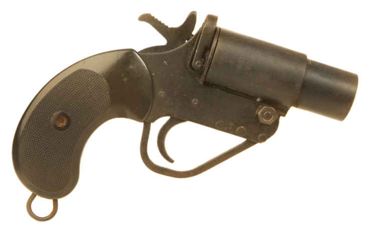 Deactivated WWII British Military marked No2 MK5 1inch flare pistol.