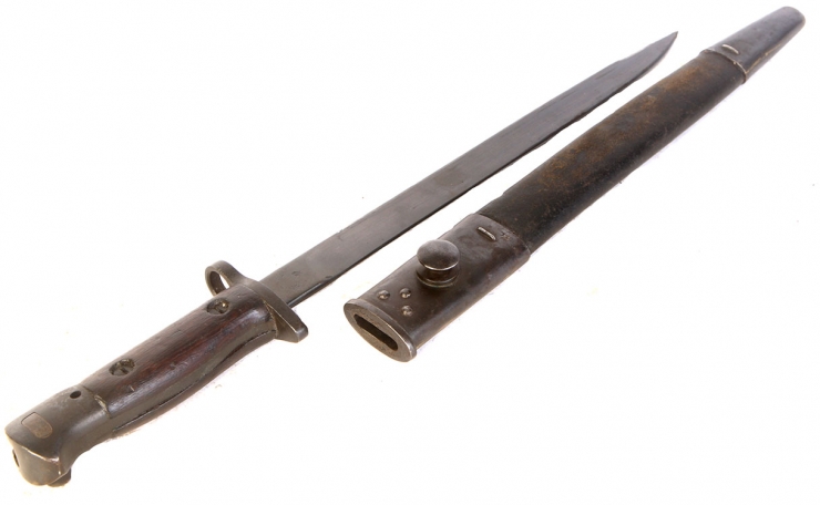 1943 dated 1907 Pattern Indian SMLE No1 MKII bayonet and scabbard