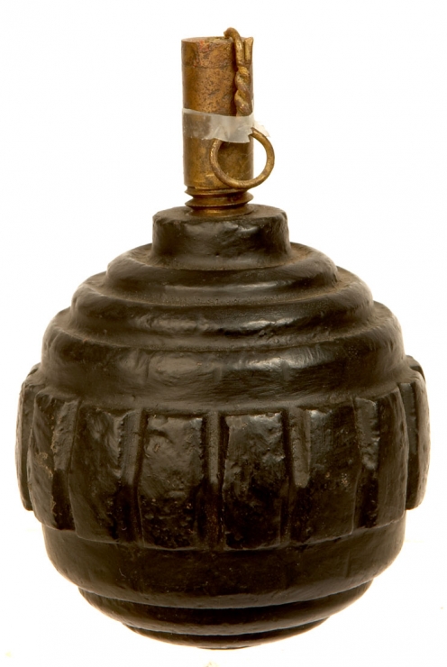 An Inert First World War German Kugel Model 1915 fragmentation hand grenade